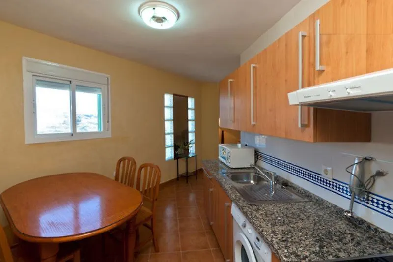 Apartment In Velez Malaga Malaga 103073의 연락처